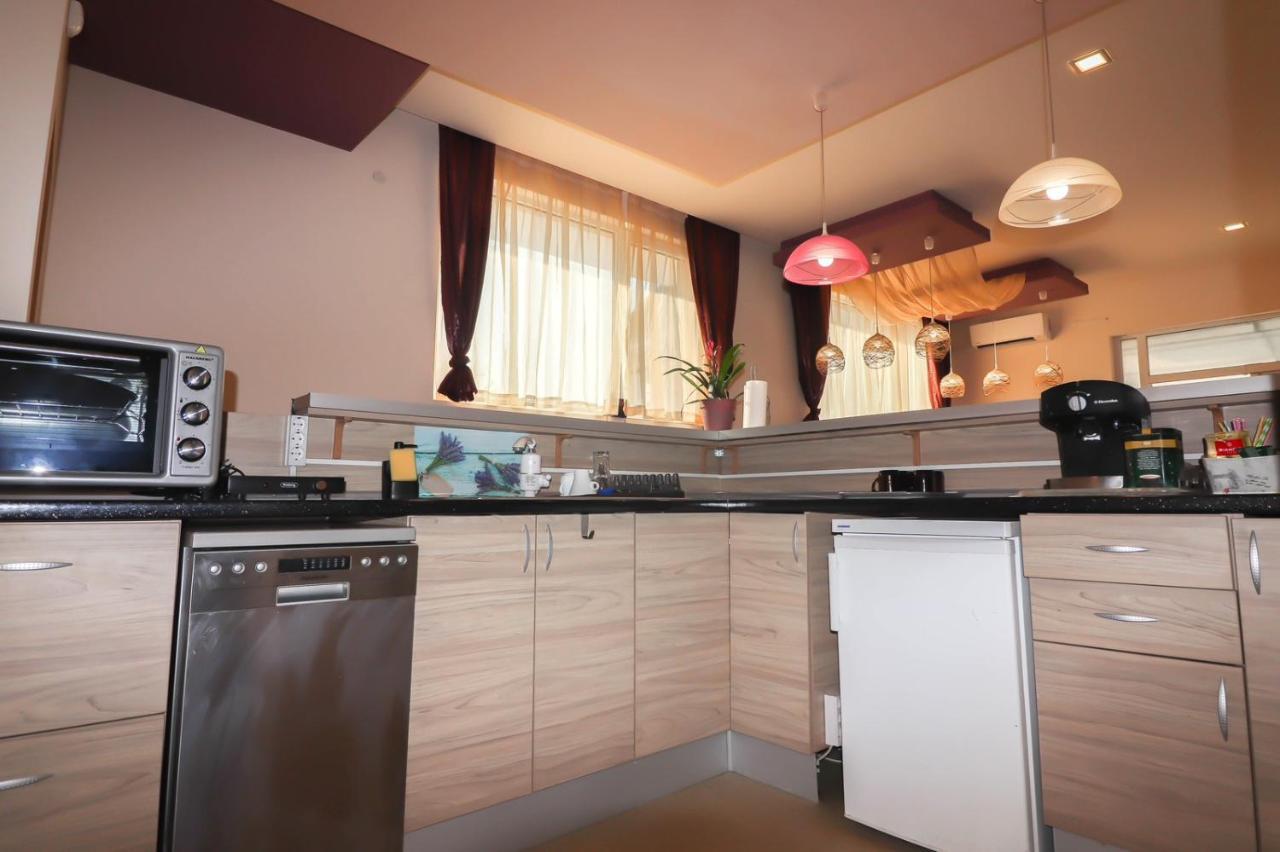 Студио Ариел Varna Exterior foto